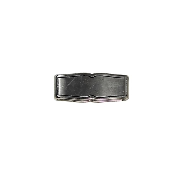 Smooth loop with black patina line