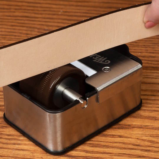Stylo Rouleau Pour Teinter Les Bords Du Cuir - Manche Bois De Santal - Pointe Acier Inox - DIY Maroquinerie