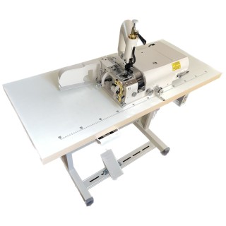 Machine à parer le cuir