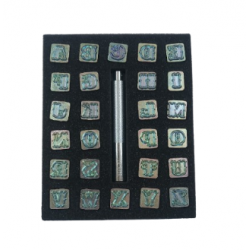 Jeu de 27 tampons...