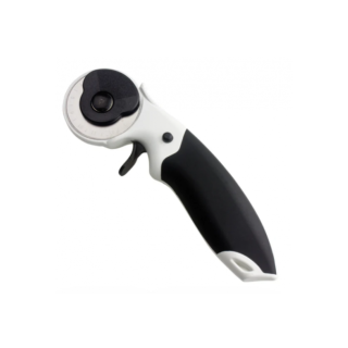 Easy-grip rotary cutter